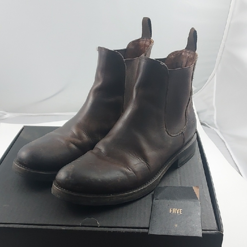 Frye Men's Dylan Chocolate Leather Chelsea Boots